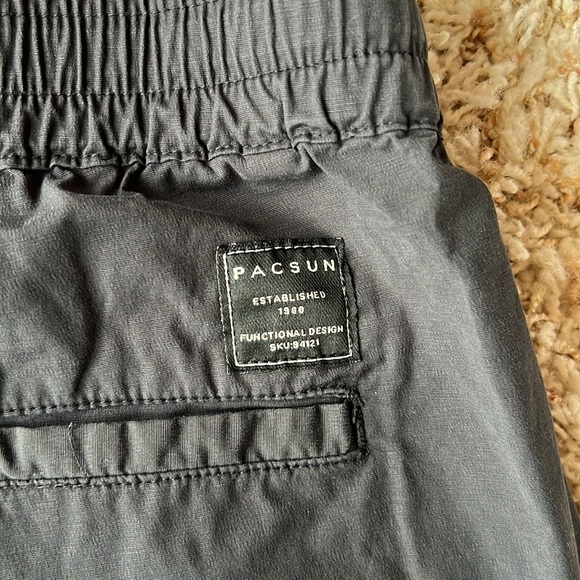 PacSun Men’s Black Eco Stretch Slim Cargo pants-Size L. - Picture 7 of 10